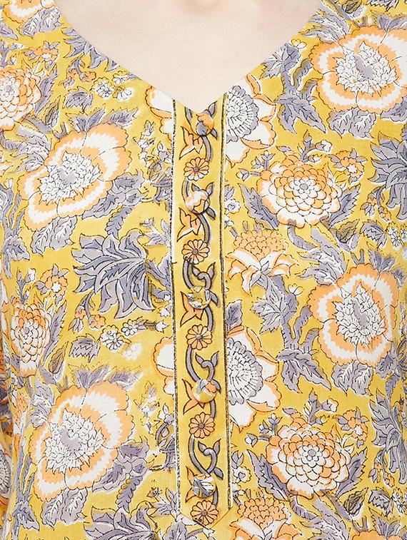 printed unstitched suit set - 18379674 - Standard Image - 4