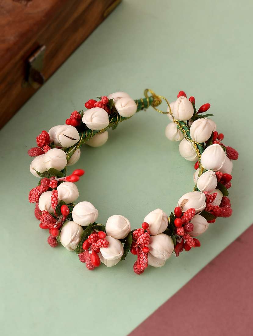 red & white toned embellished hair accessory set