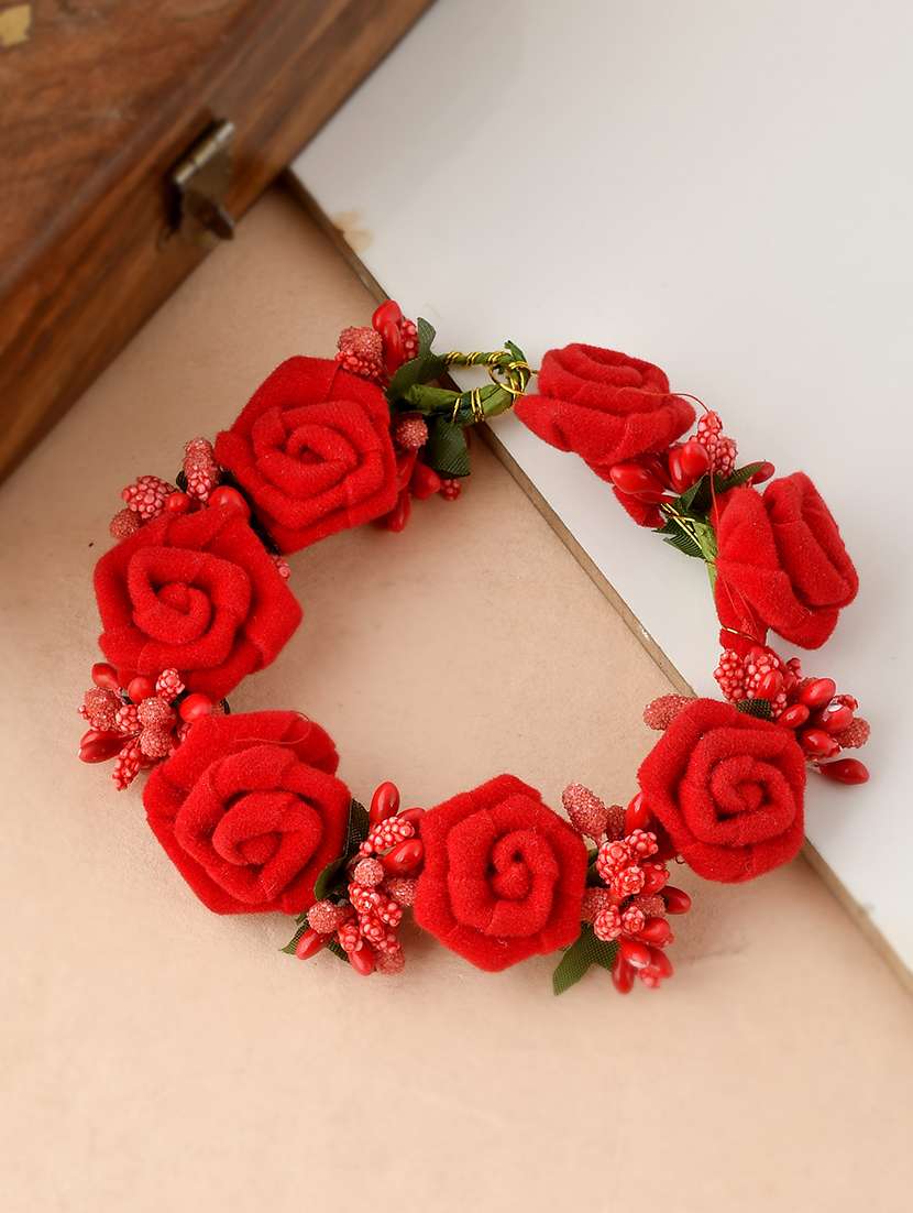 women red & gold toned embellished hair accessory set