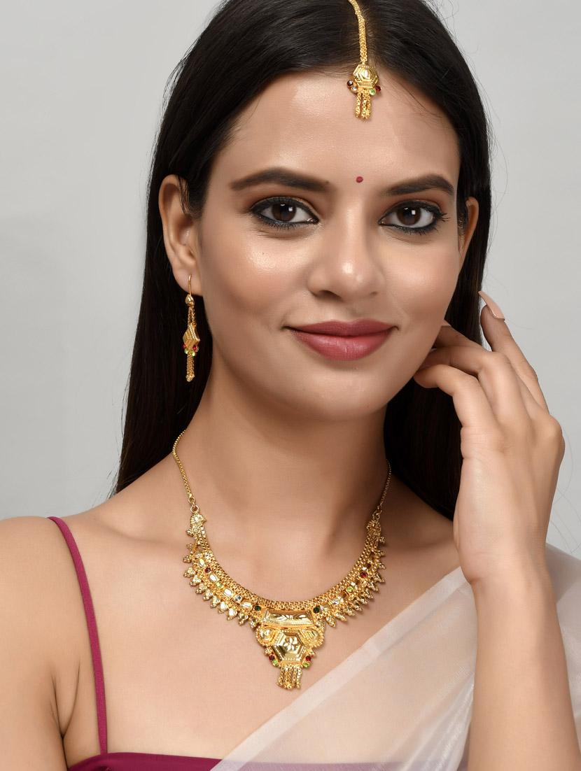 gold brass necklace earring and maang tikka set - 18387104 - Standard Image - 4