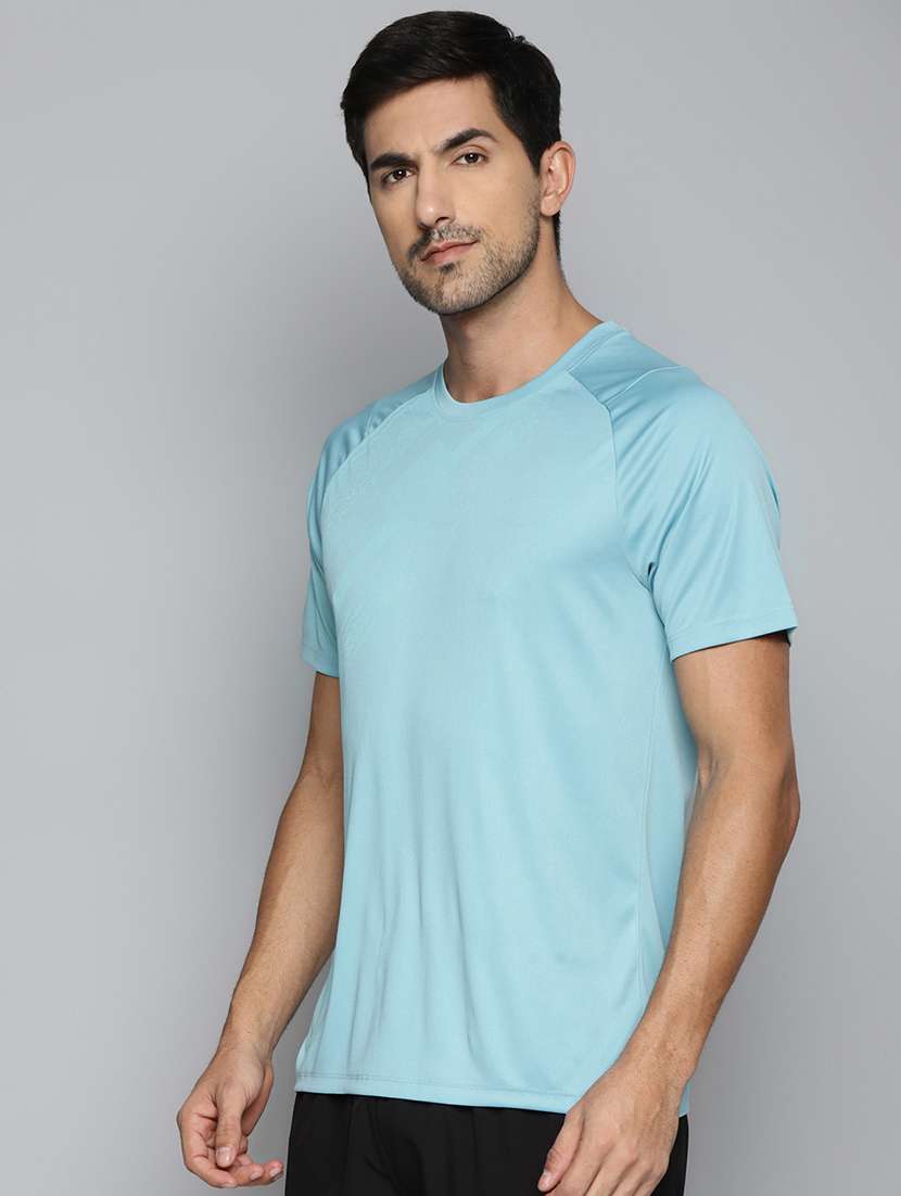 light blue solid t-shirt - 18387147 -  Standard Image - 1