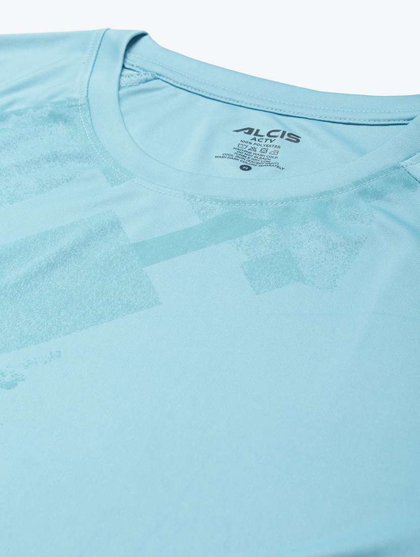 light blue solid t-shirt - 18387147 - Standard Image - 4