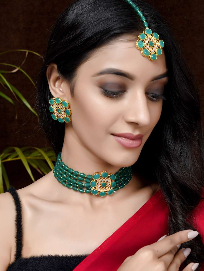 green brass necklace earring and maang tikka set - 18387622 - Standard Image - 4