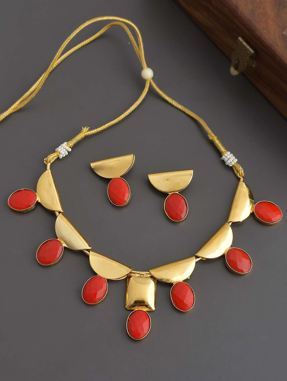 gold brass necklaces and earring - 18390127 - Zoom Image - 0
