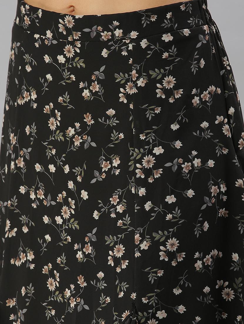 v-neck printed top and skirt set set - 18390824 - Standard Image - 4