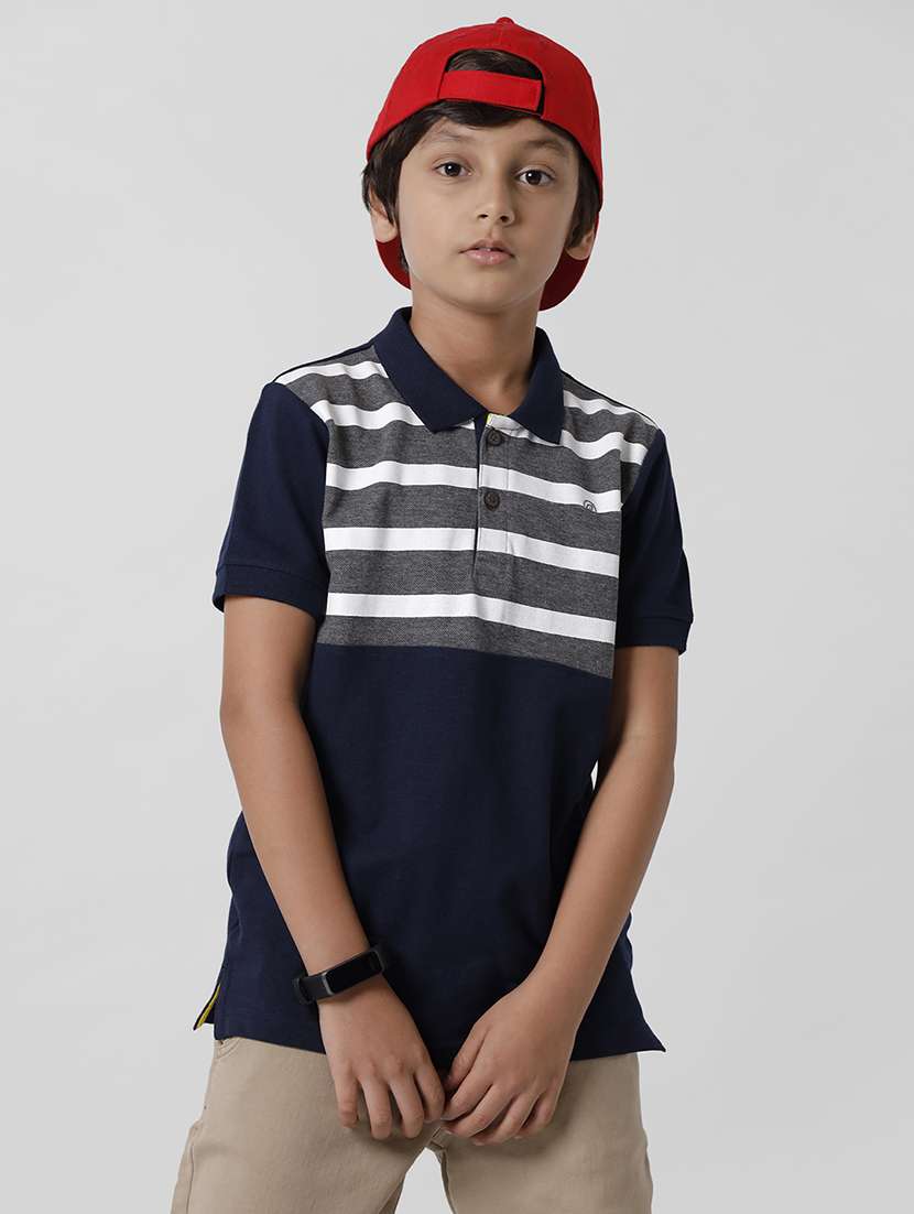 blue striped  regular t-shirt - 18391633 -  Standard Image - 1