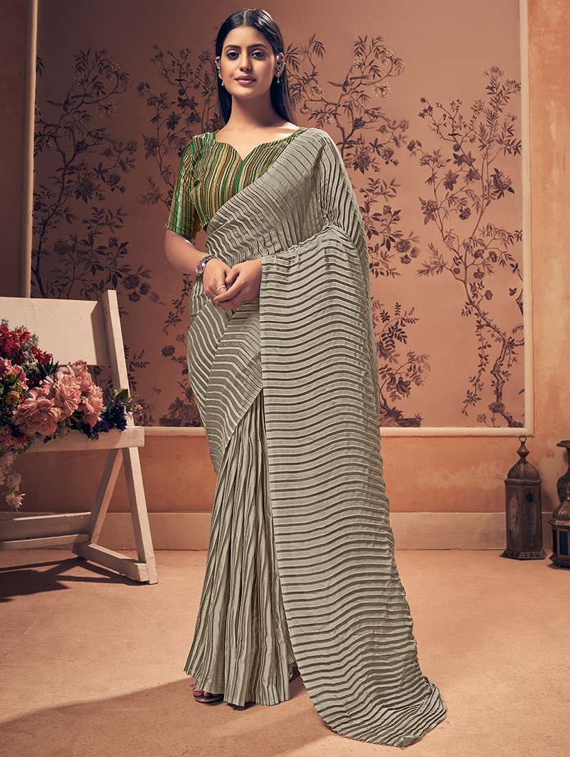 pleated plain saree with blouse