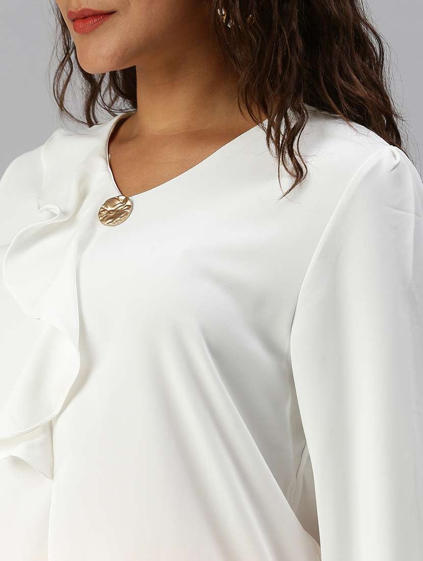 puff sleeved solid crop top - 18392270 -  Standard Image - 4