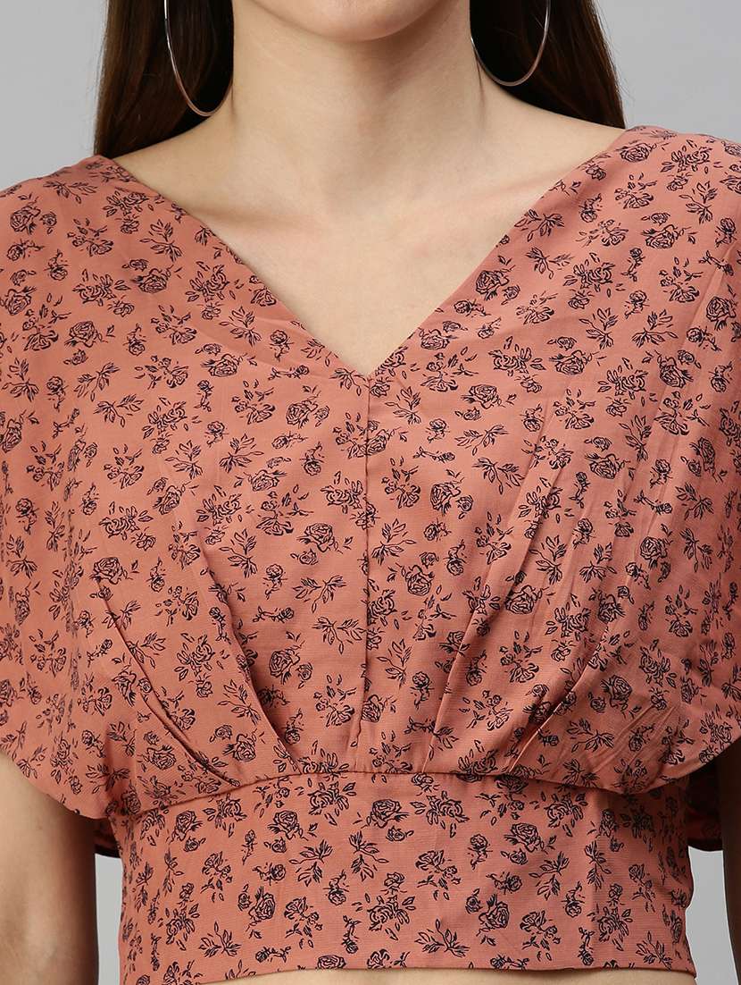 women's crop v neck top - 18392337 - Standard Image - 4