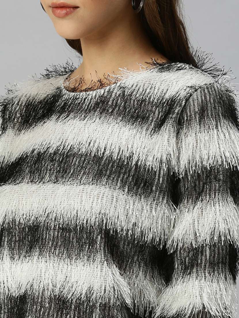 long sleeved striped regular top - 18393088 -  Standard Image - 4