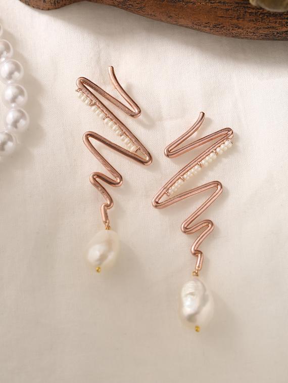 pink brass studs earring - 18393394 -  Zoom Image - 0