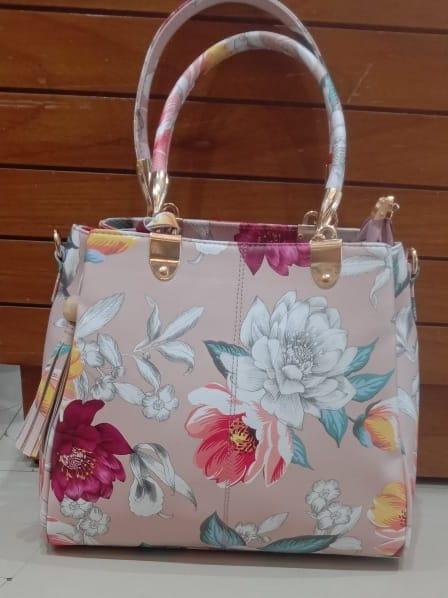 hand bags for women  - 18397936 -  Standard Image - 1