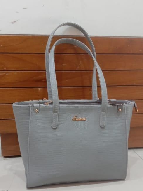 hand bag for women  - 18397943 -  Standard Image - 1