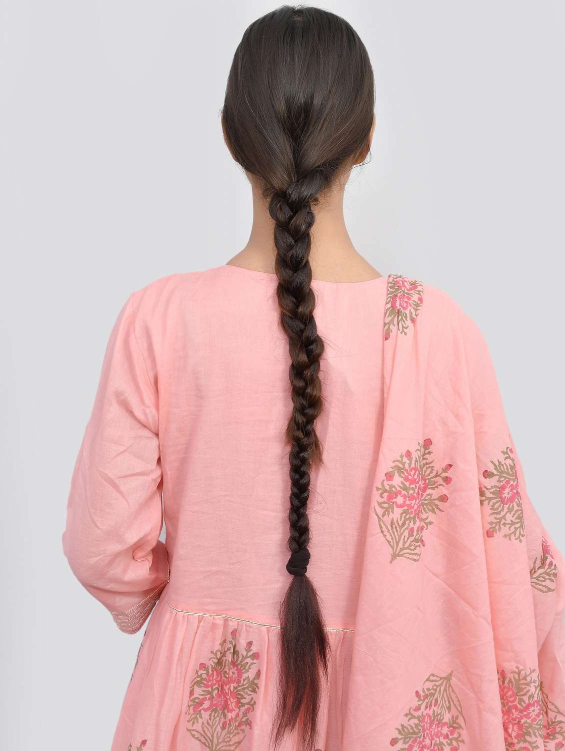 long hair platter hair extension - 18398397 -  Standard Image - 4