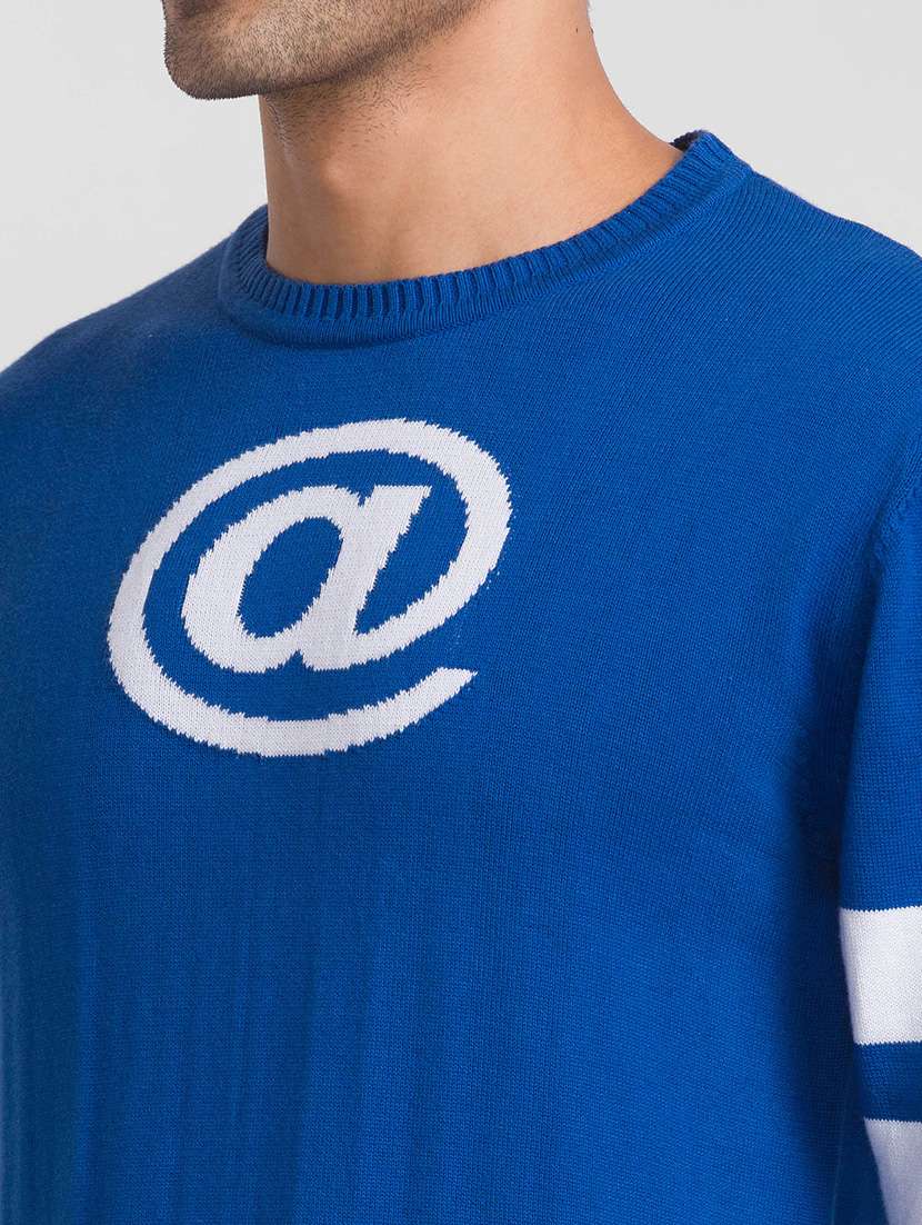 blue chest print t-shirt - 18399904 -  Standard Image - 4