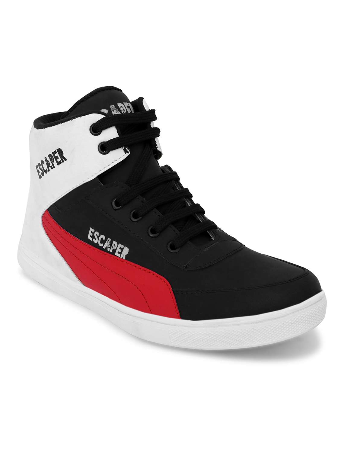 men lace up sneakers
