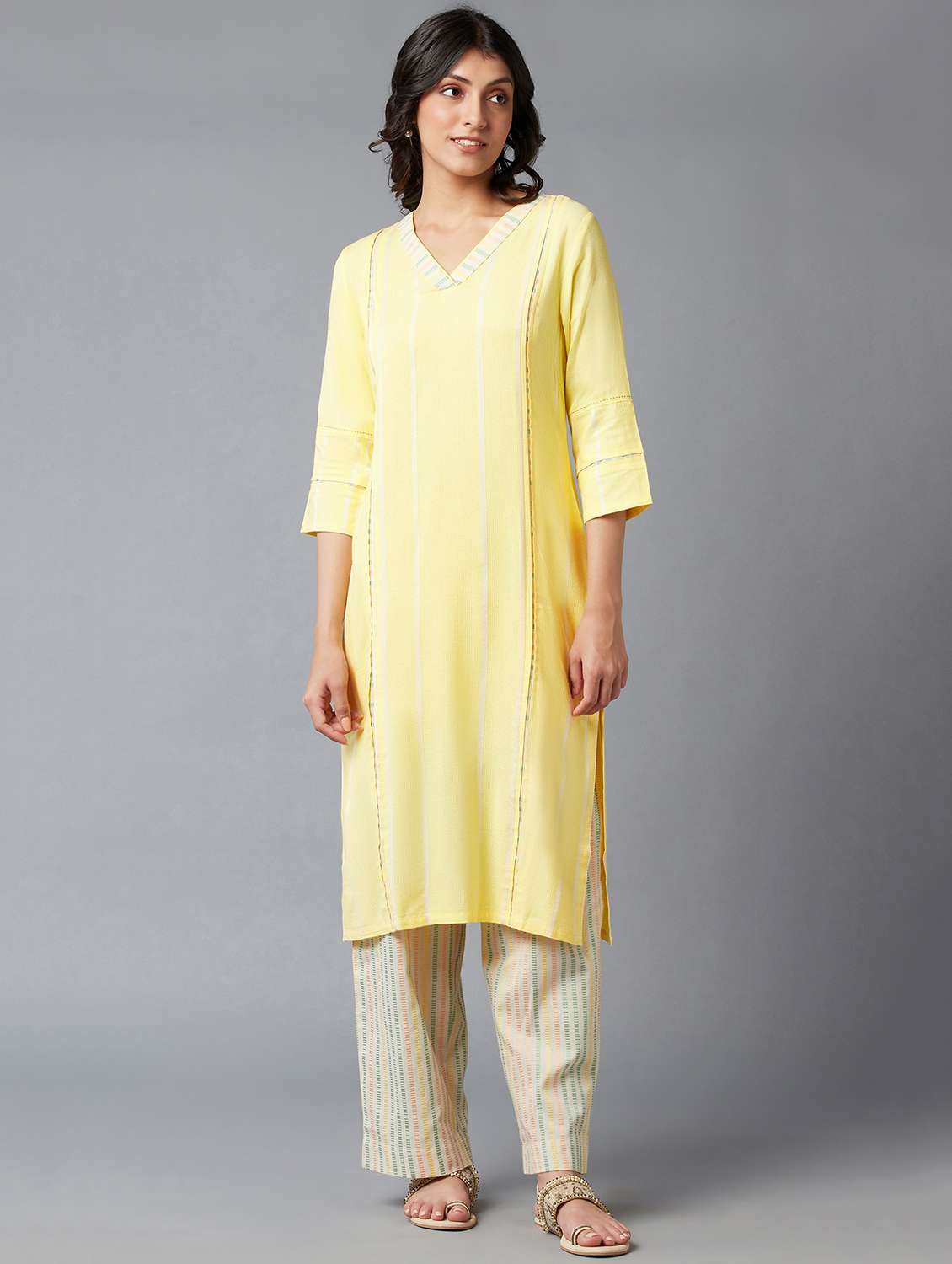women's straight kurta