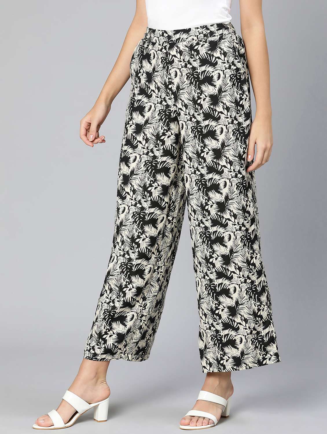 printed flat front trouser - 18412908 - Standard Image - 1
