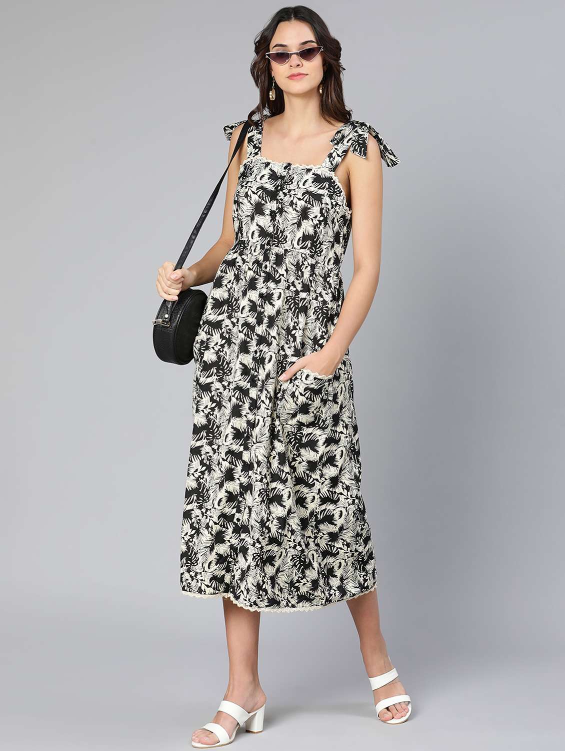 women's floral dress - 18412929 - Zoom Image - 0