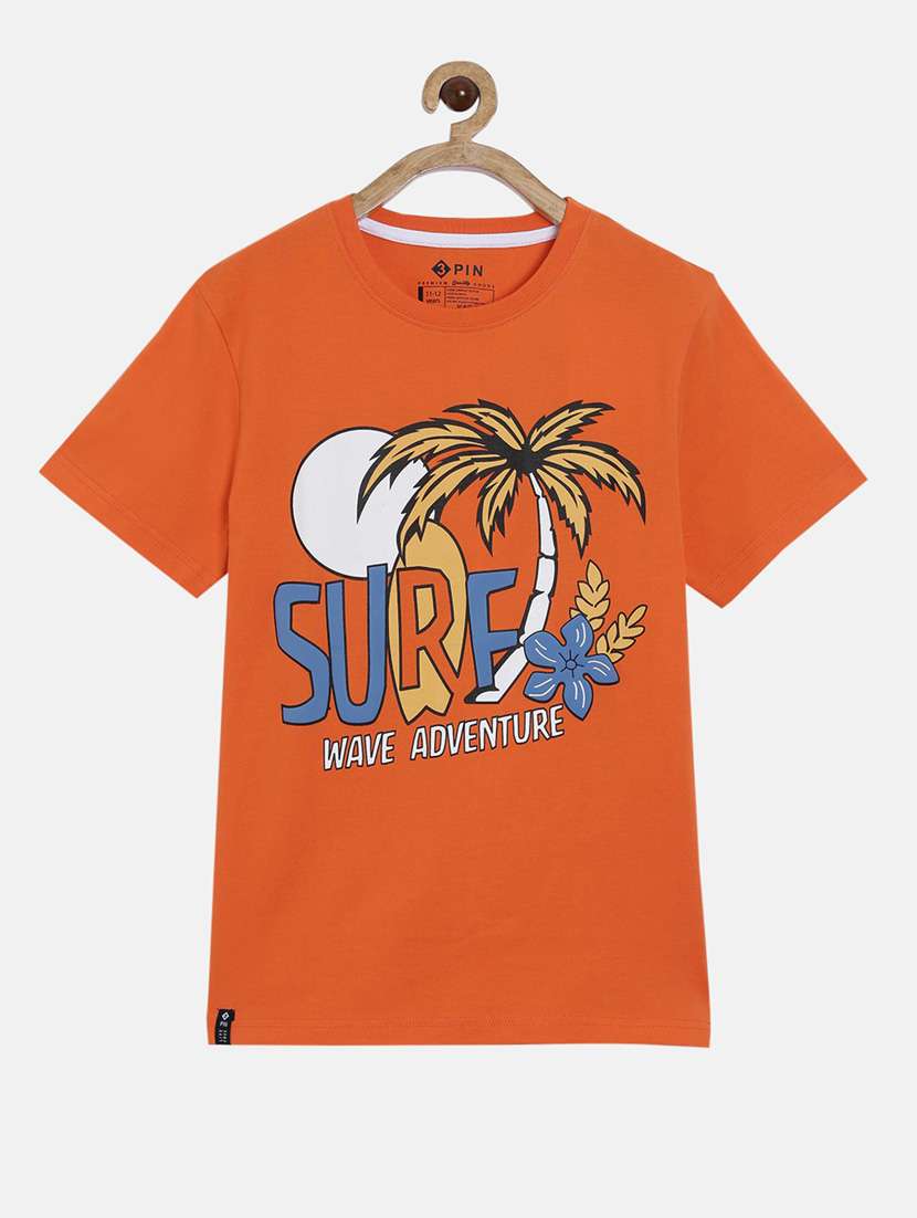 round neck graphic t-shirt