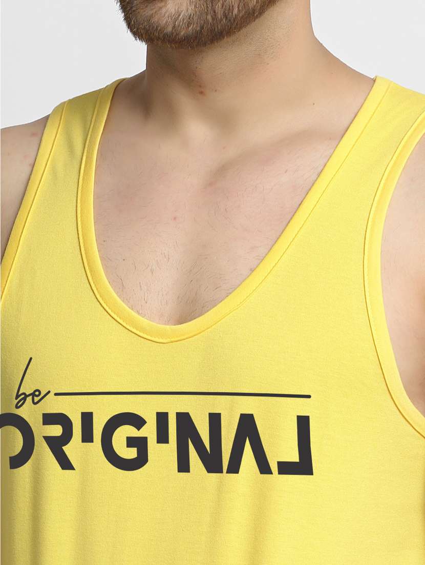 yellow chest-printed vest - 18415665 -  Standard Image - 4
