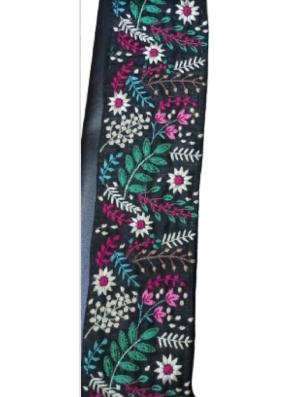 embroidered lace 10 mtr - 18416054 - Standard Image - 1