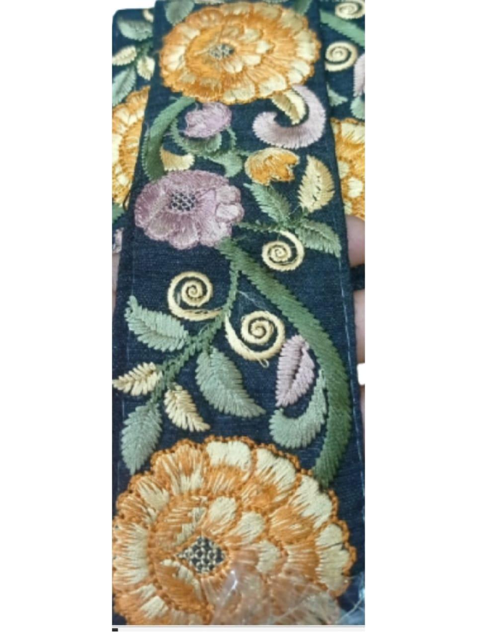 embroidered lace 10 mtr - 18416055 - Standard Image - 1