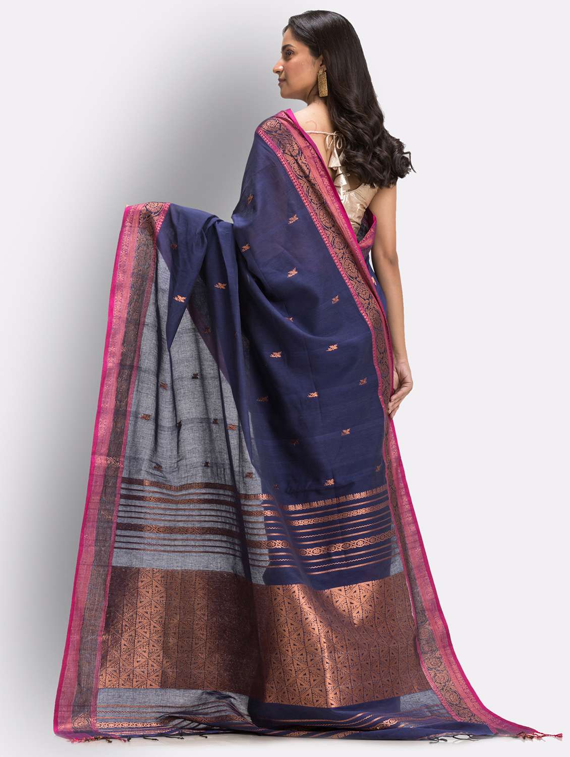 handloom jamdani saree with blouse - 18416905 -  Standard Image - 1