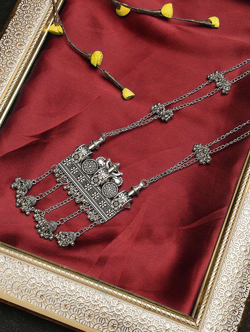 long silver tasseled necklace