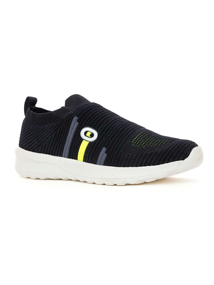 black fabric sport shoes