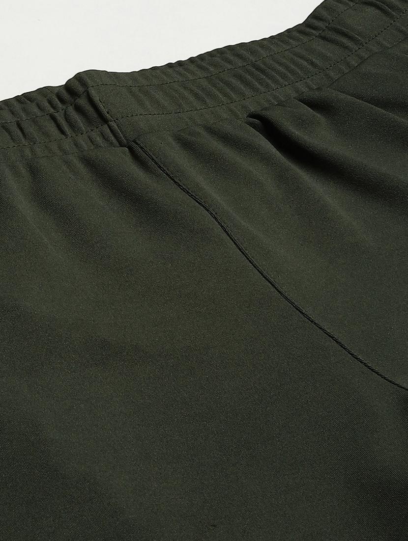 green solid short - 18420046 - Standard Image - 4