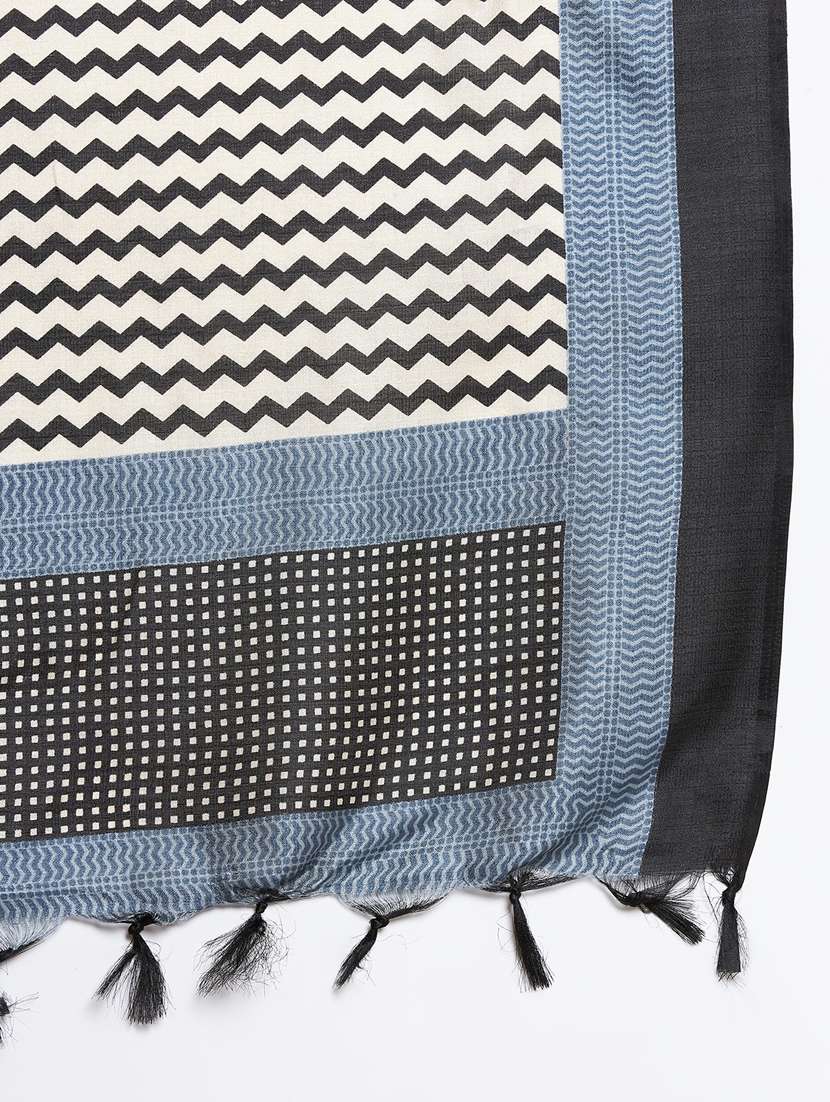 black silk blend dupatta - 18423796 -  Standard Image - 4