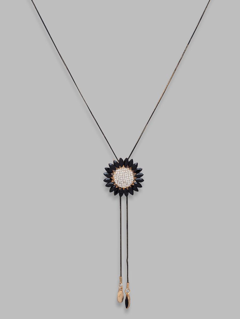 black metal chain necklace - 18424373 - Standard Image - 1