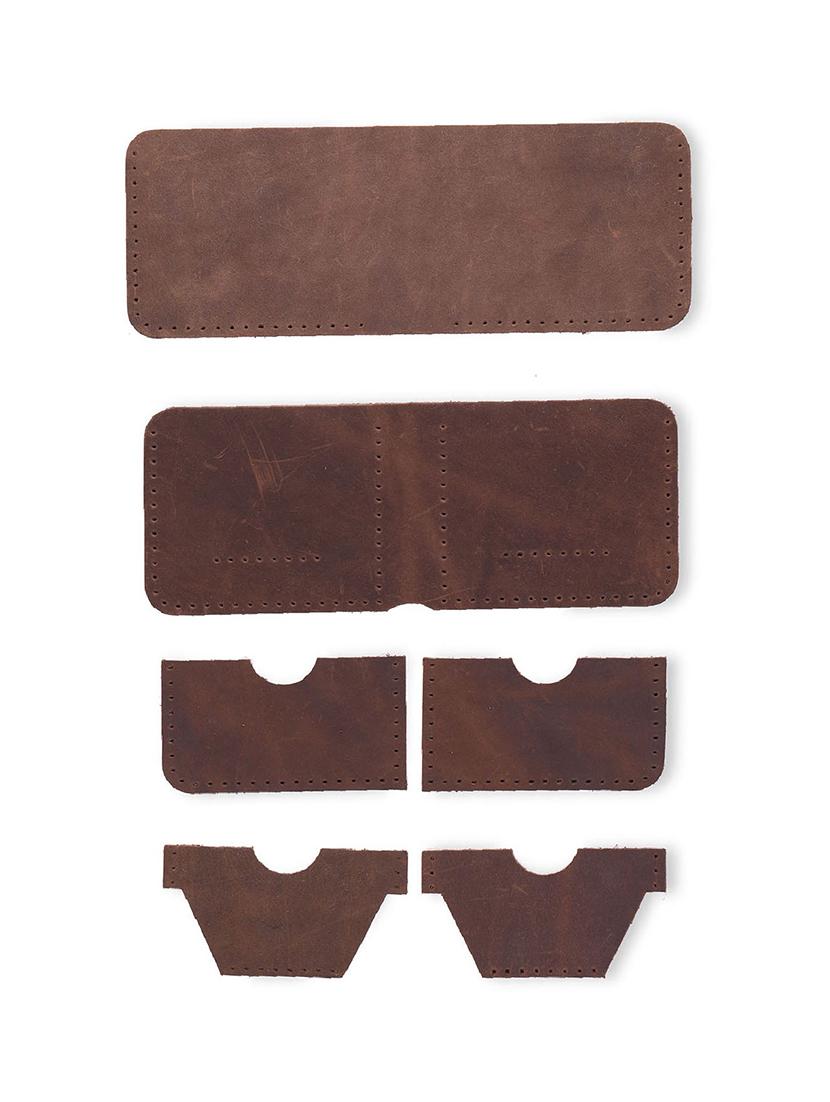 brown hand stitched wallet - 18424934 - Zoom Image - 0