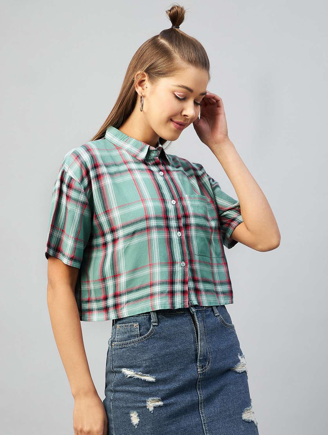 straight hem checkered crop shirt - 18426977 -  Standard Image - 1