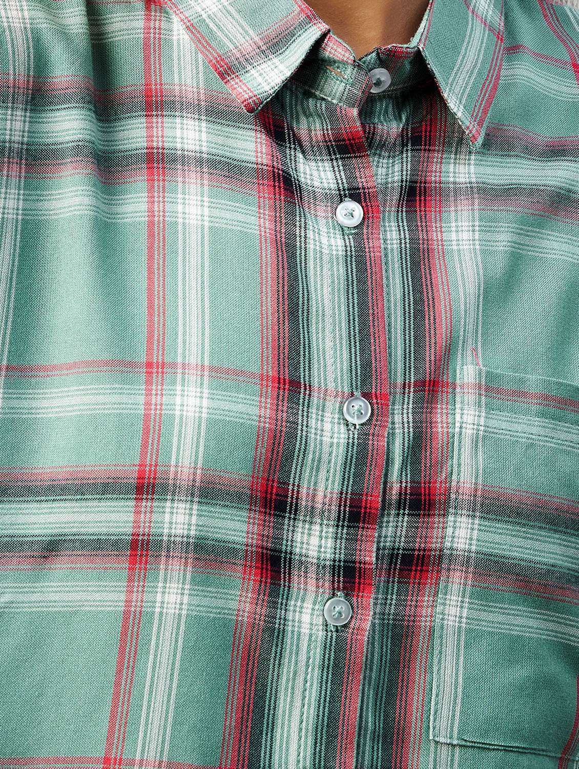 straight hem checkered crop shirt - 18426977 - Standard Image - 4