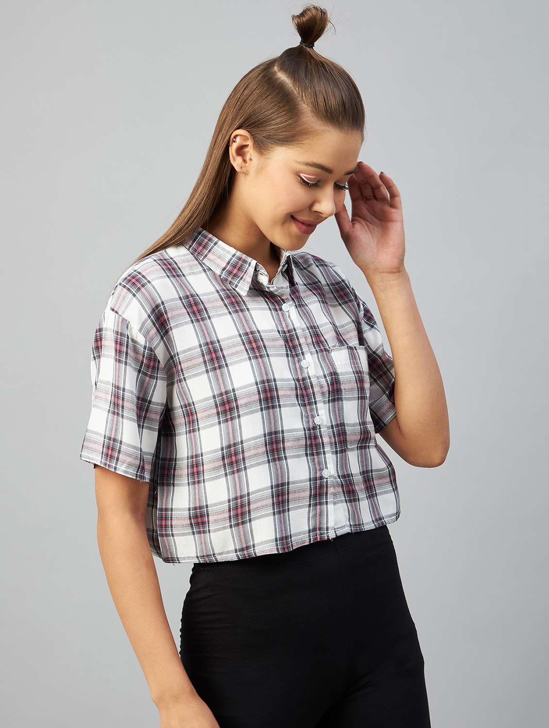 straight hem checkered crop shirt - 18426978 -  Standard Image - 1