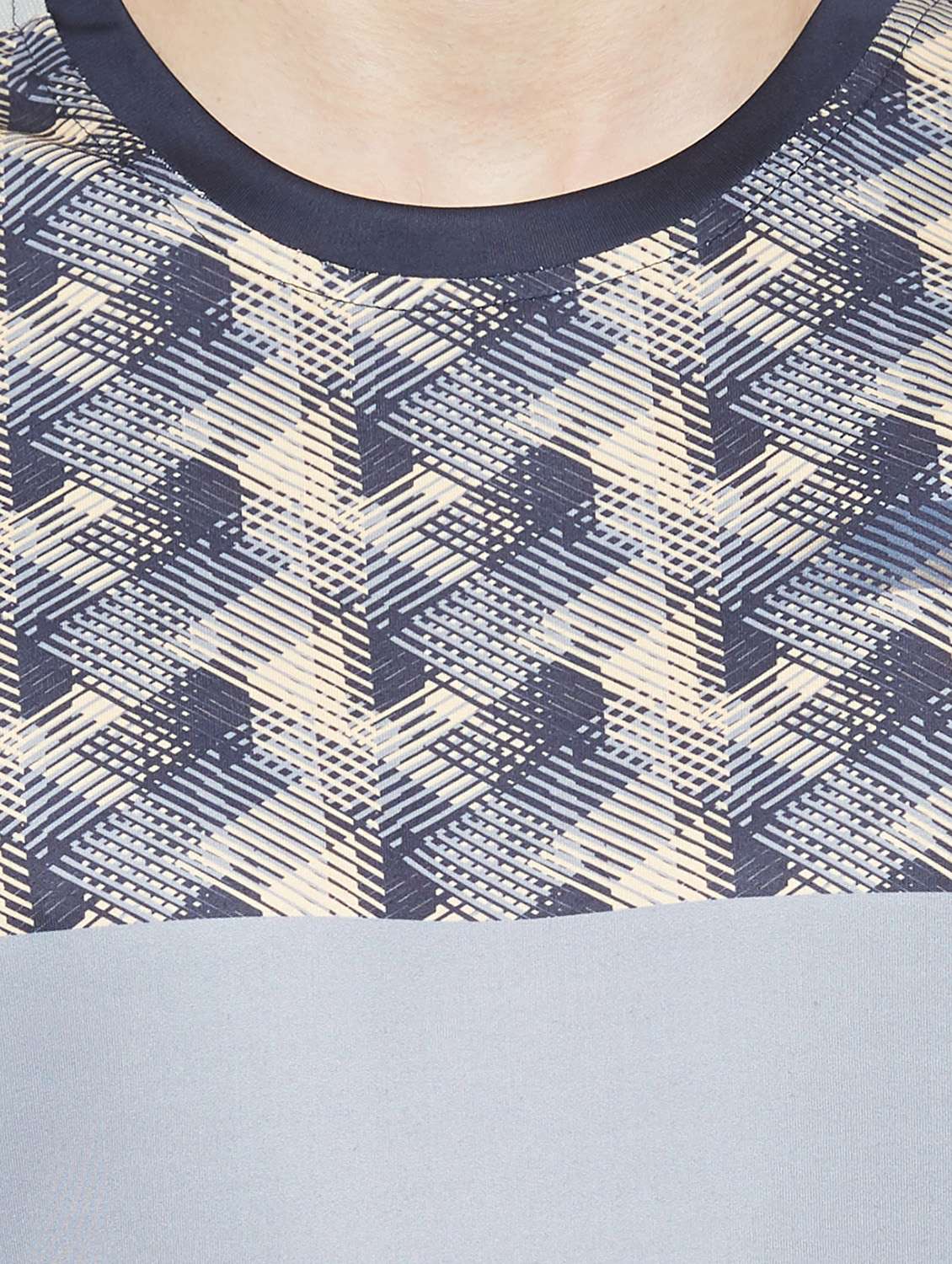 navy blue printed t-shirt - 18430027 - Standard Image - 4