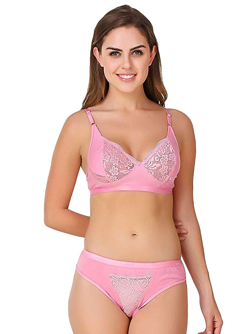 pink lace bra and panty set