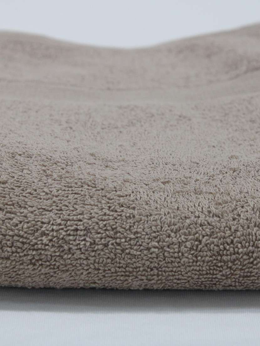 brown solid bath towel - 18432285 -  Standard Image - 4
