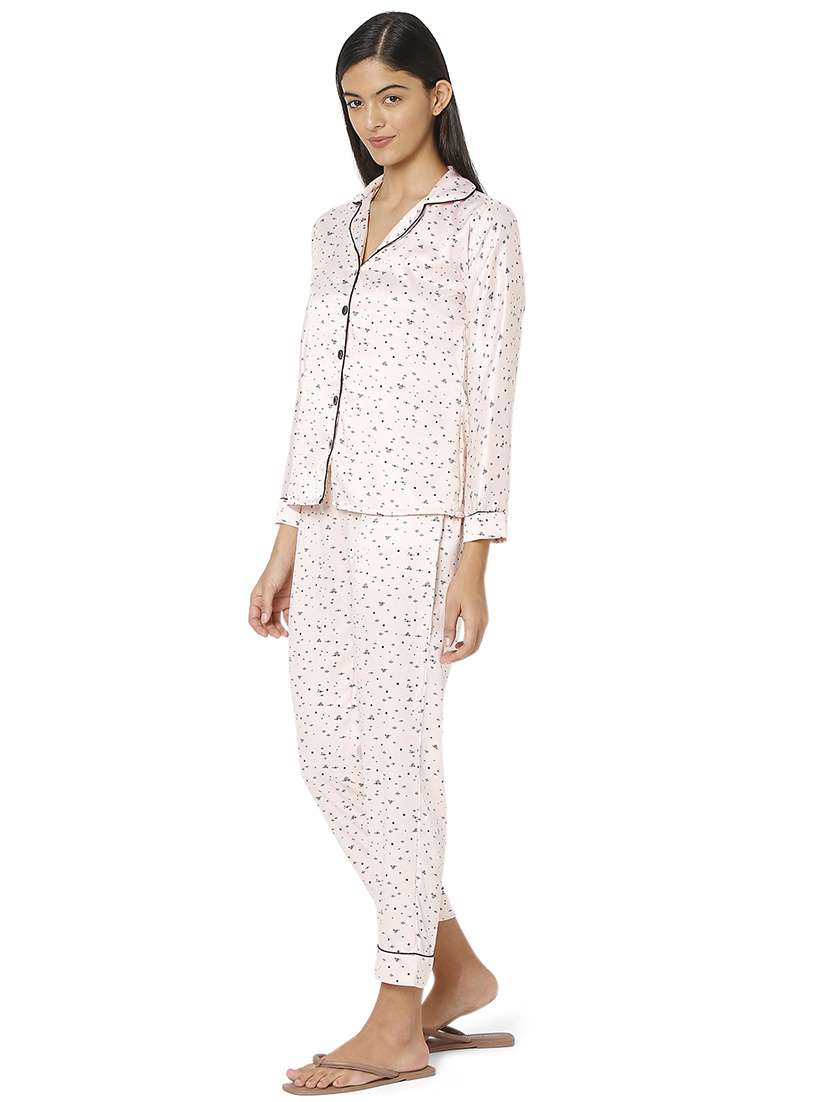 long sleeved printed nightwear set - 18437608 -  Standard Image - 1