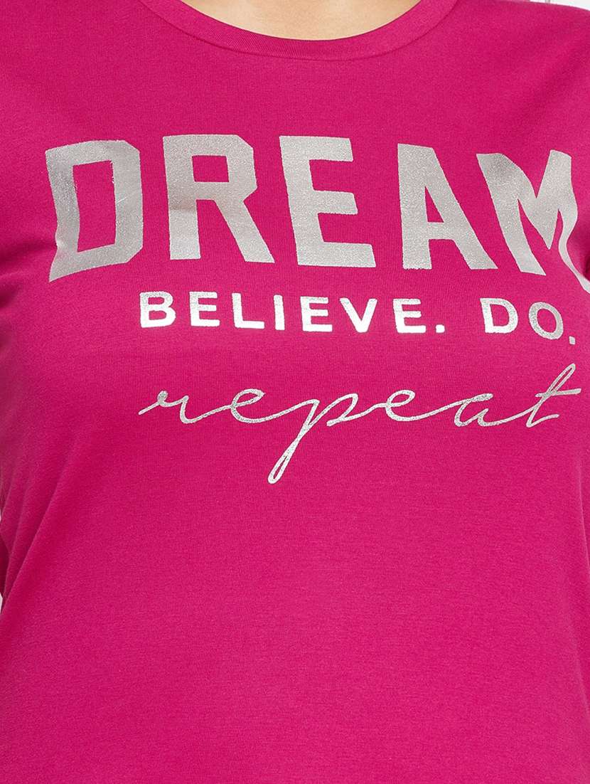 round neck typography t-shirt  - 18438585 -  Standard Image - 4