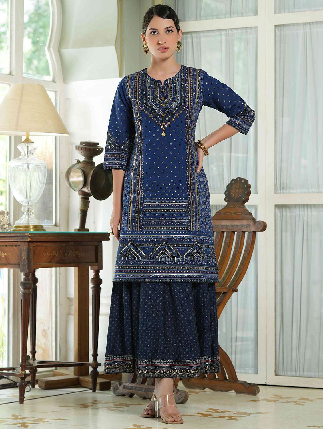 women's straight kurta