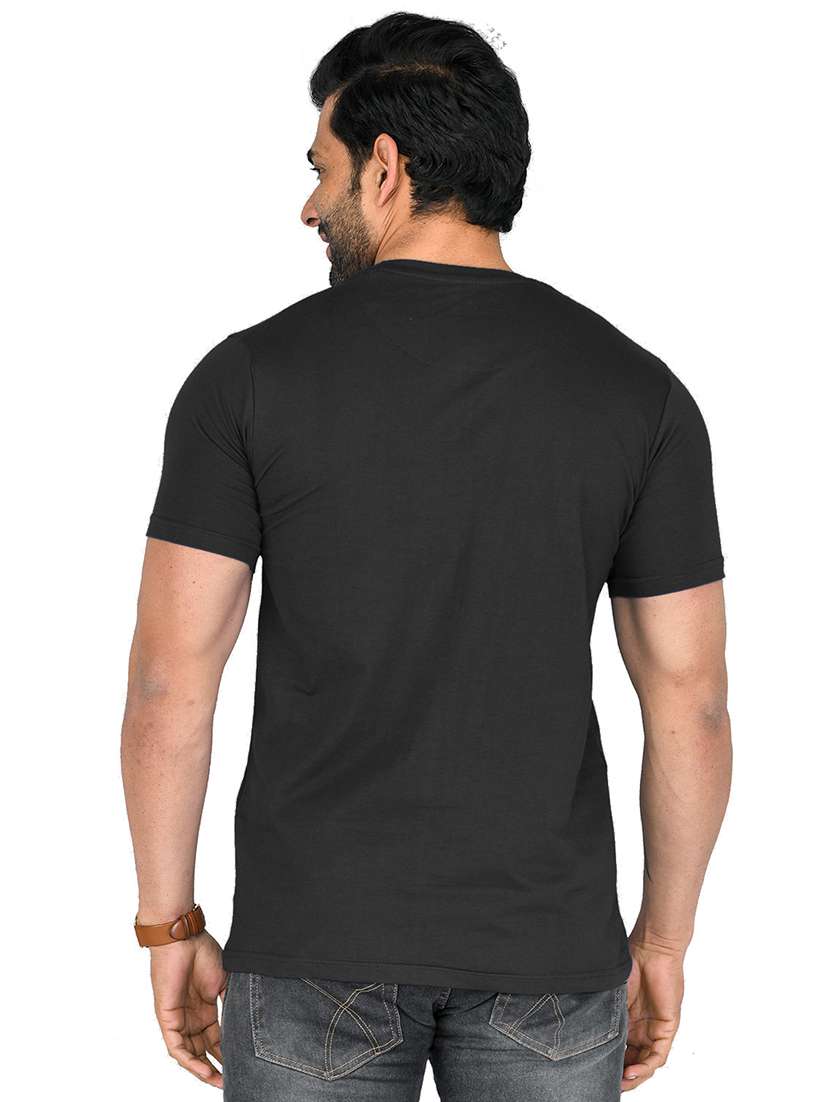 black solid t-shirt - 18440788 - Standard Image - 1