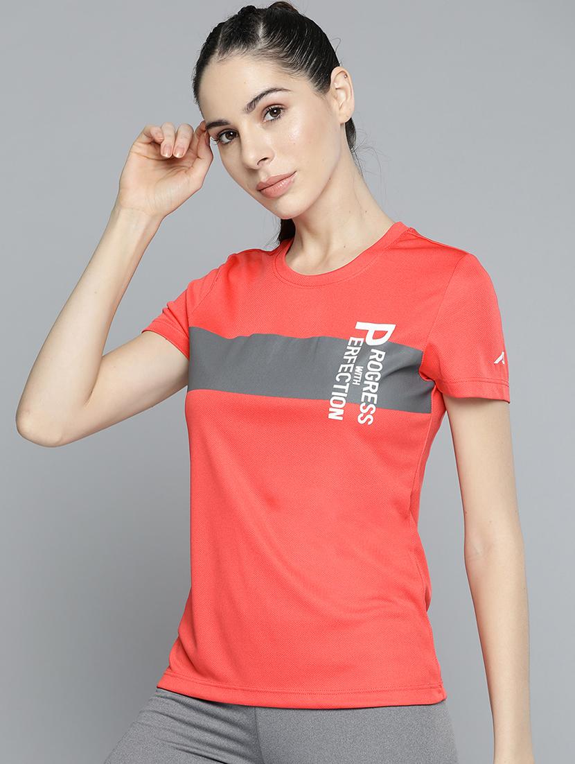 short sleeved chest-printed regular tee - 18441925 - Standard Image - 1