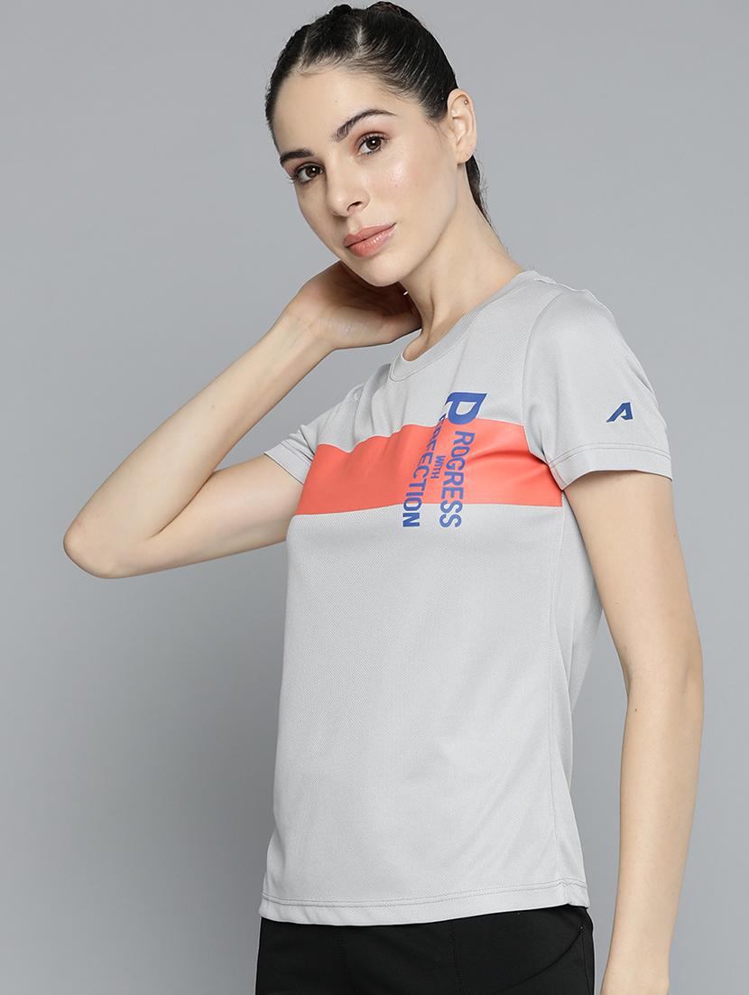 short sleeved chest-printed regular tee - 18441926 - Standard Image - 1