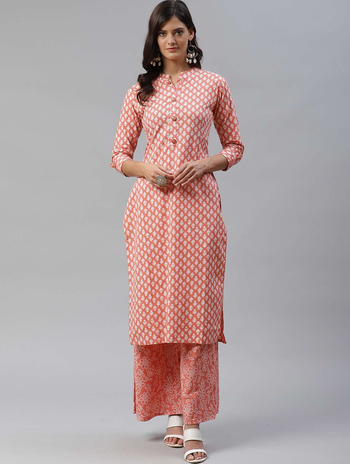bandhani printed kurta palazzo set - 18445394 - Zoom Image - 0