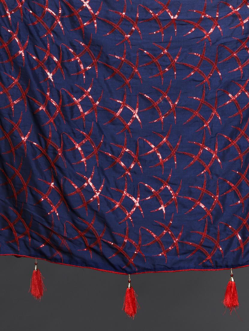 contrast piping embroidered saree with blouse - 18448861 - Standard Image - 4