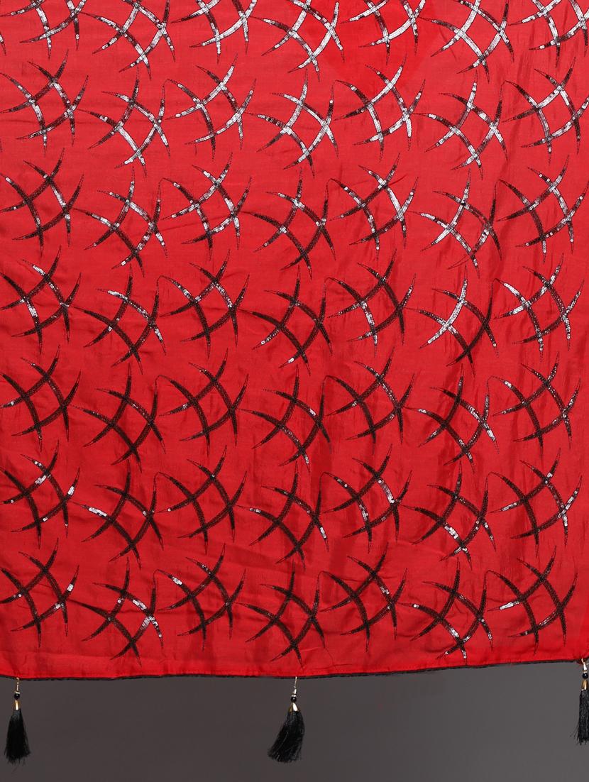 contrast piping embroidered saree with blouse - 18448863 - Standard Image - 4
