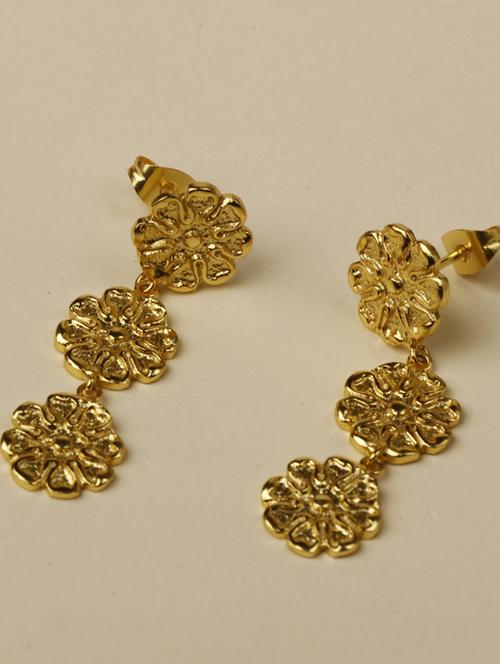 mini flower drop earings - 18449951 -  Standard Image - 0